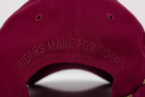 Šiltovka s výšivkou Kentaur